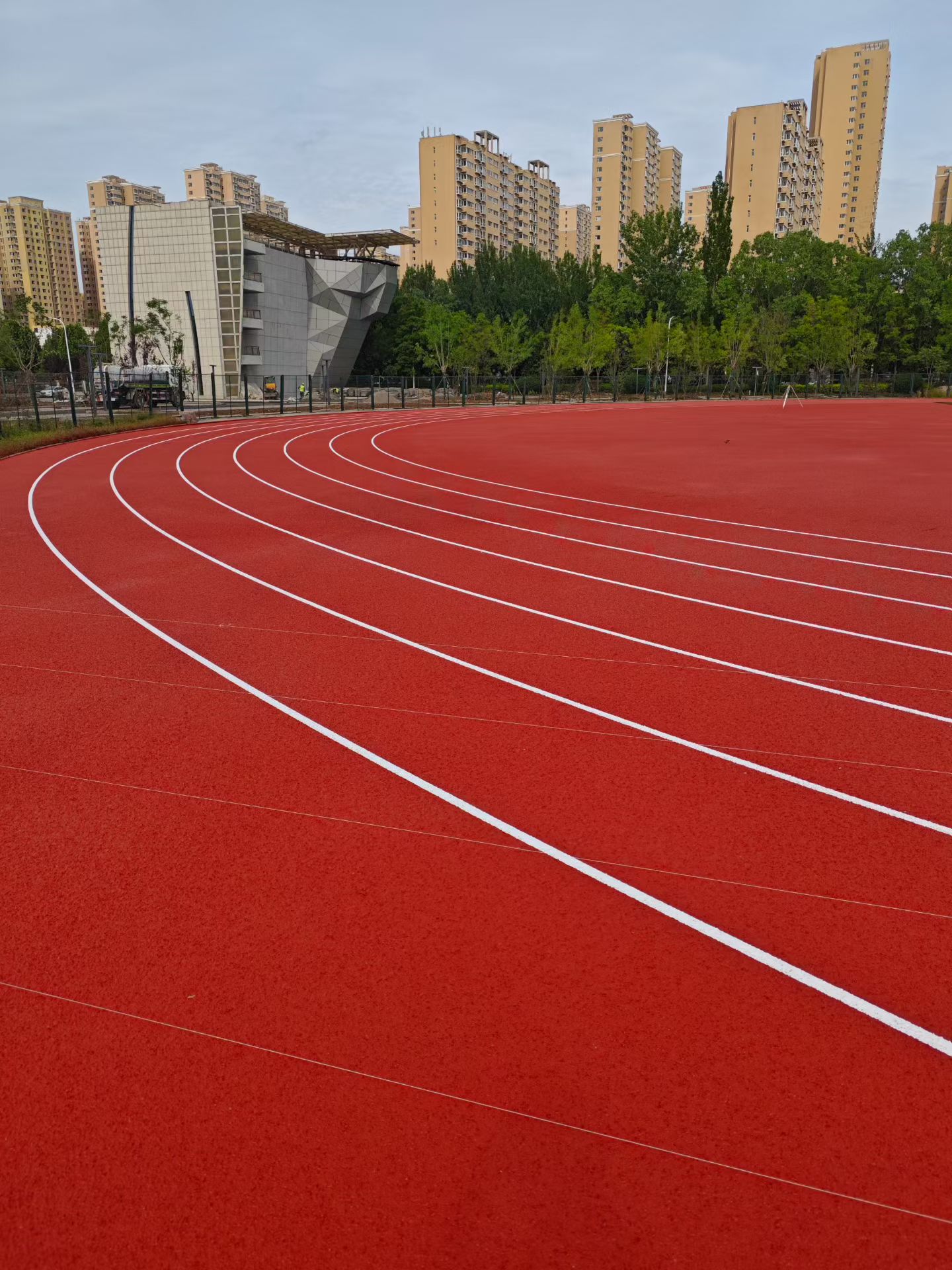 毕节市新国标塑胶跑道预制型跑道 - 厂家